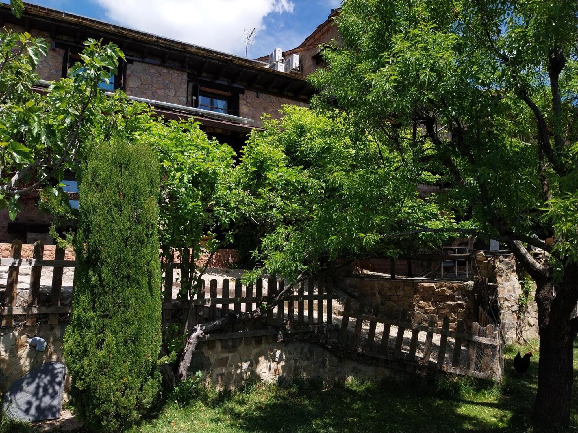 Casa Rural, Spa Y Restaurante El Huerto Del Abuelo Almiruete Exterior photo